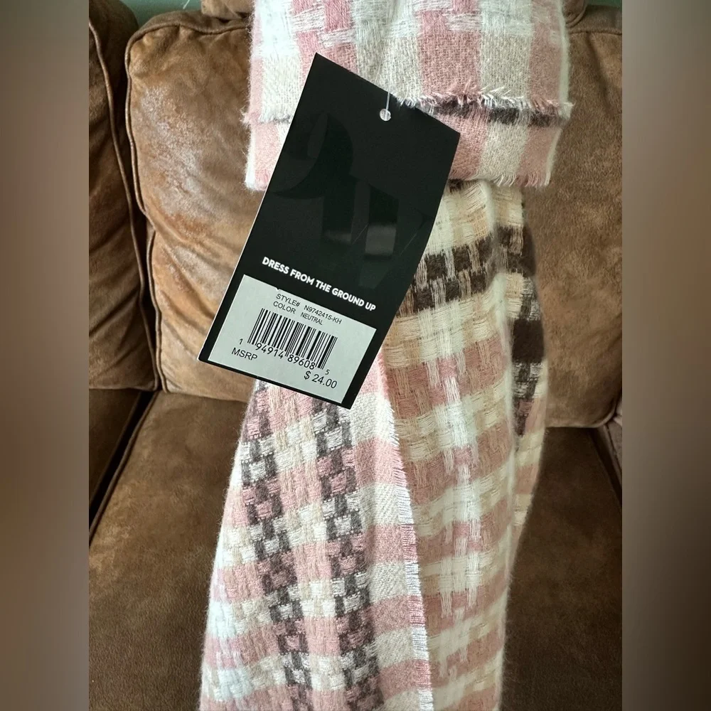 Nine West Textured Soft Touch Wrap Scarf pink & brown cream NWT